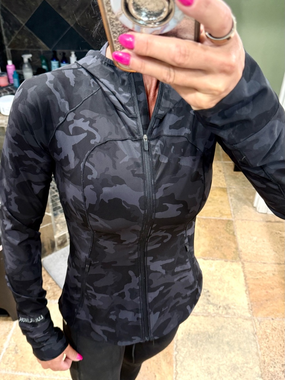 Lululemon Black Camo Full-Zip size 6 Jacket